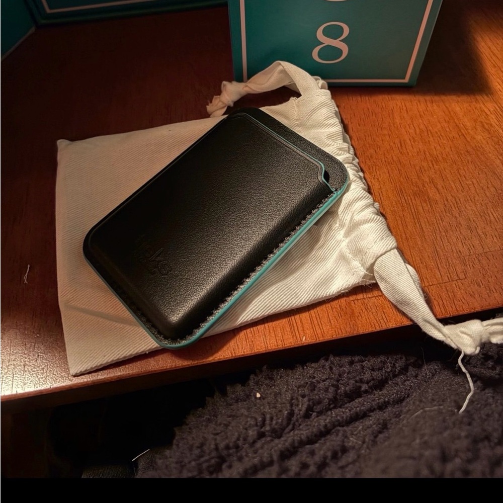 Tieks Black and Teal Magsafe Phone Case